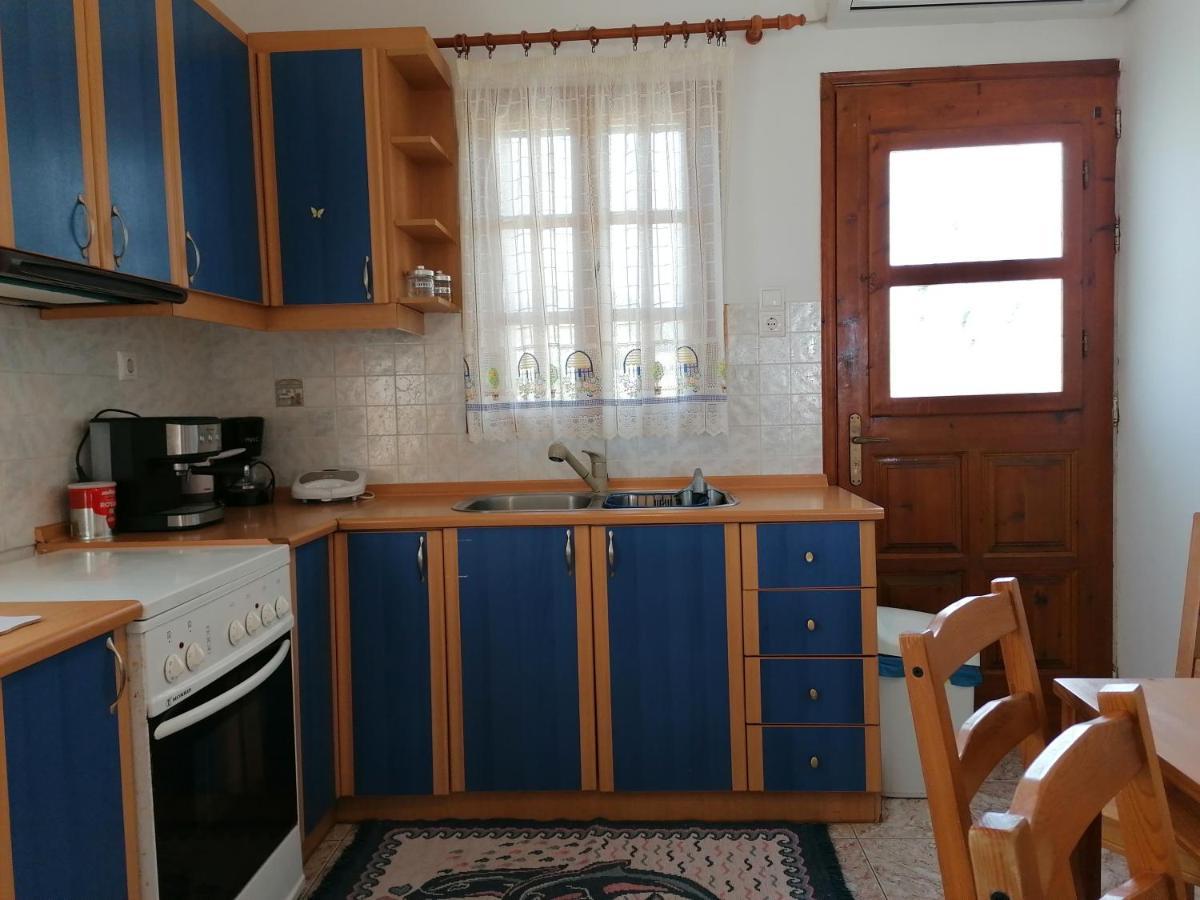 Athena'S Houses Скирос Екстериор снимка